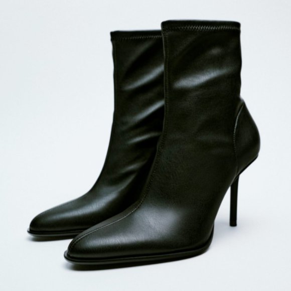 Zara Shoes - ZARA ANKLE HEELED BOOTIE SIZE 9 US
